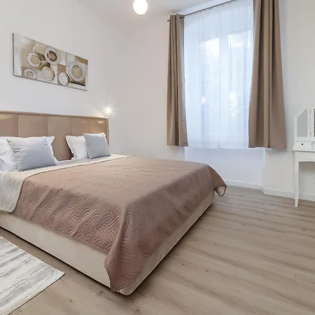 Apartment Luxury Sonja - With Hot Tub, Near Sea, Free Parking Opatija